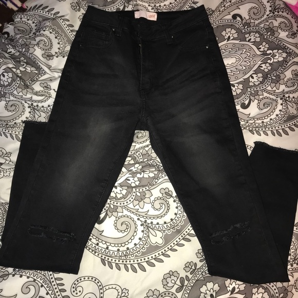 Forever 21 black distressed jeans - Picture 1 of 1